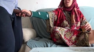 Arab woman jerking bbc